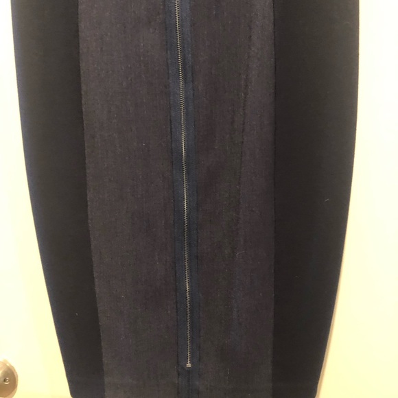 Sleeveless stretch denim scuba dress by Tahari - Picture 5 of 8